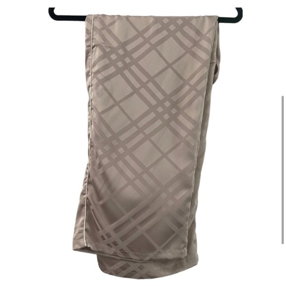 NWT Hope Horizon 2 Piece Geometric Print Pajama Set Grey/Mauve Size Medium - Picture 4 of 4